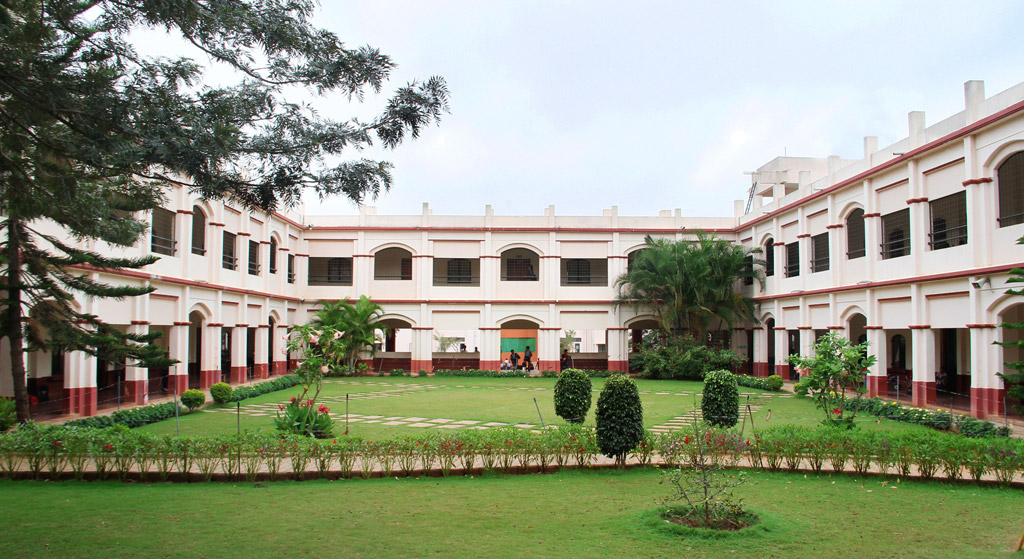 Deccan International School