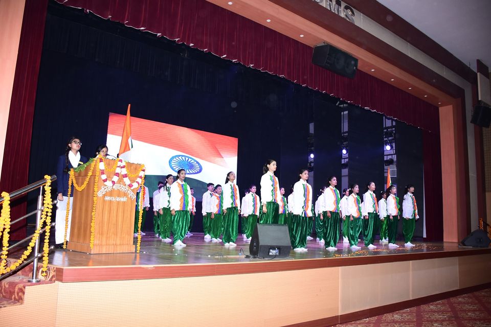 Pioneer montessori inter college