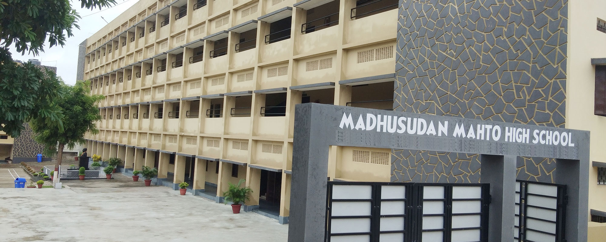 Madhusudan Mahto High School