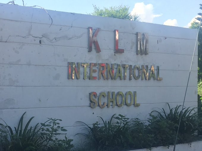 K L M International School