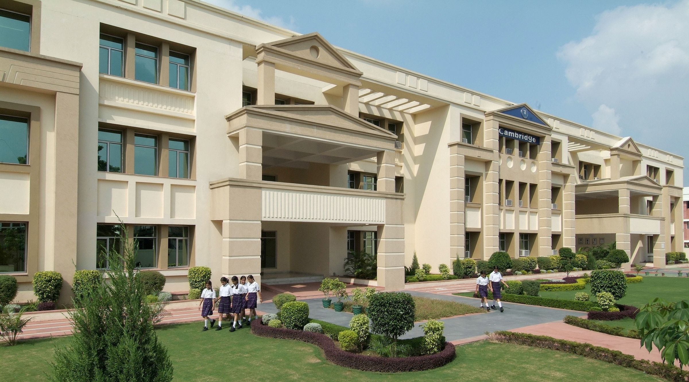 Cambridge International School